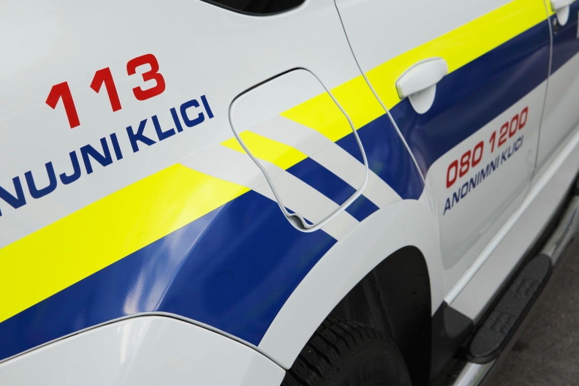 V prometni nesreči pri Litiji umrl 18-letni voznik