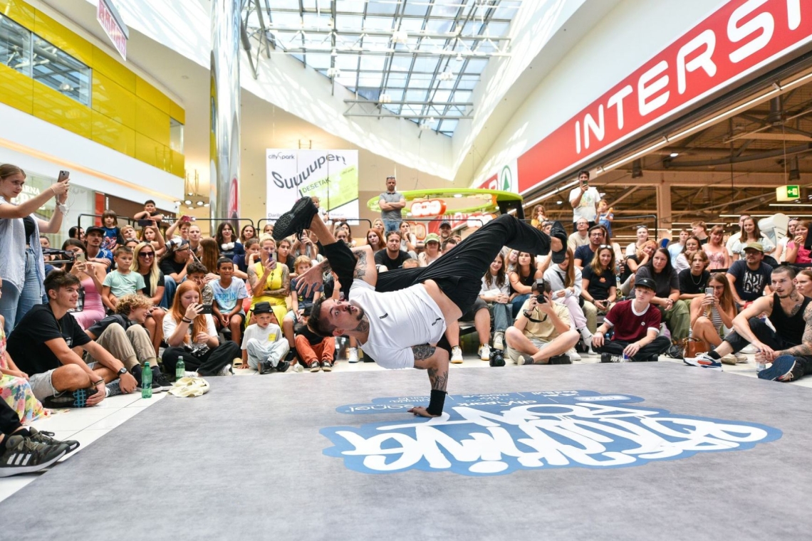 Breakdance spektakel v Cityparku